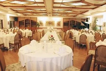 Brianteo Hotel&Restaurant Burago di Molgora Hotel