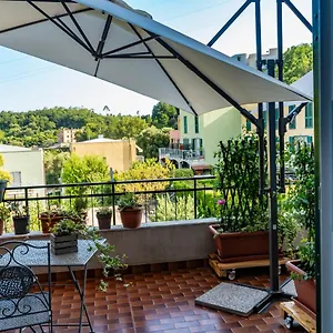 Guest house Tui Beds **
