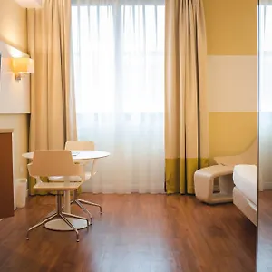 Otel Western Mirage Fiera