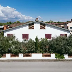 Guest house Enzo's House 