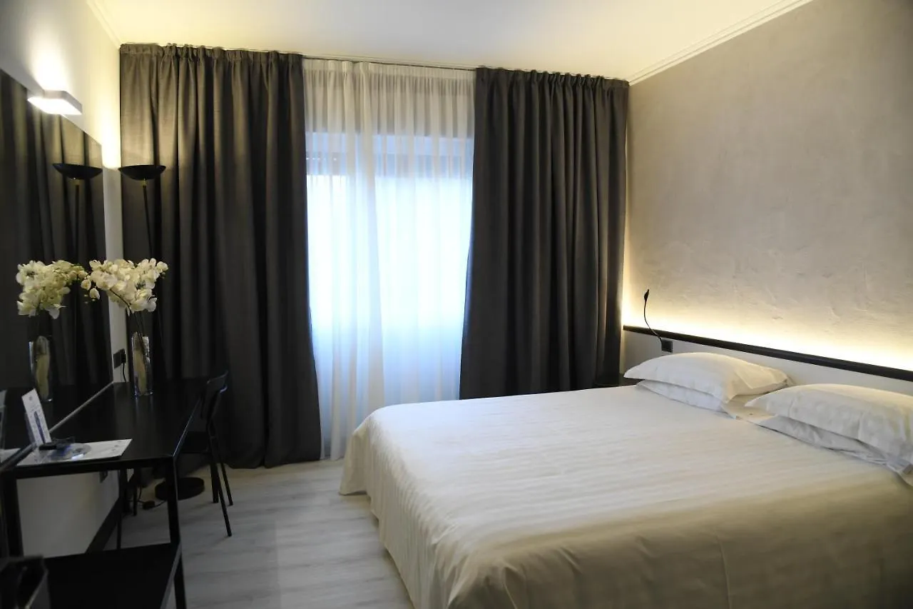 Brianteo Hotel Residence And Restaurant Burago di Molgora