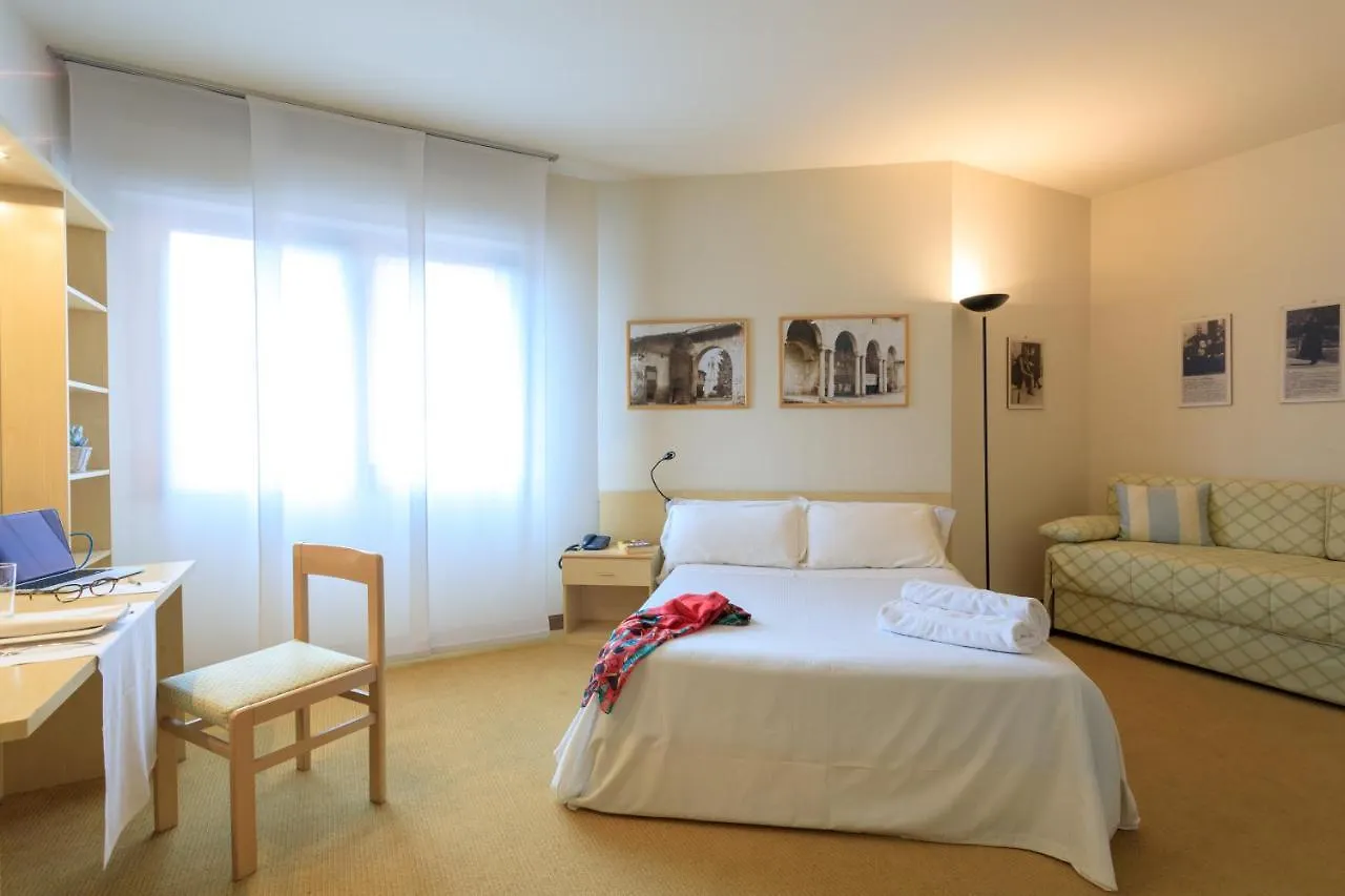 Brianteo Hotel Residence And Restaurant Burago di Molgora
