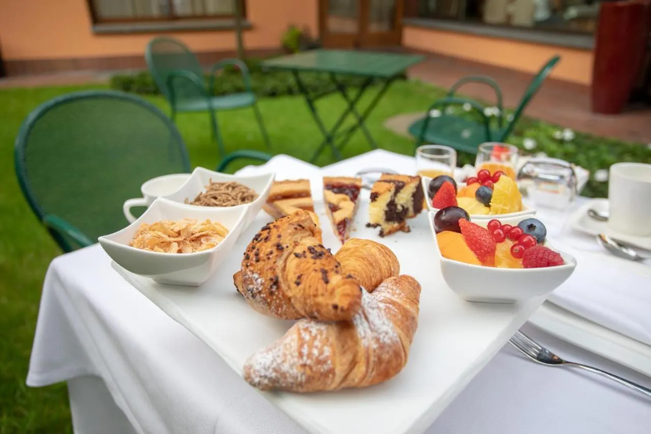 Brianteo Hotel Residence And Restaurant Burago di Molgora Italy
